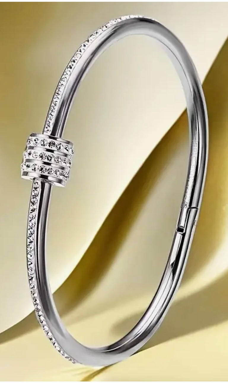 Stunning stainless steel bracelet 18kt gold plated 3 colours available
